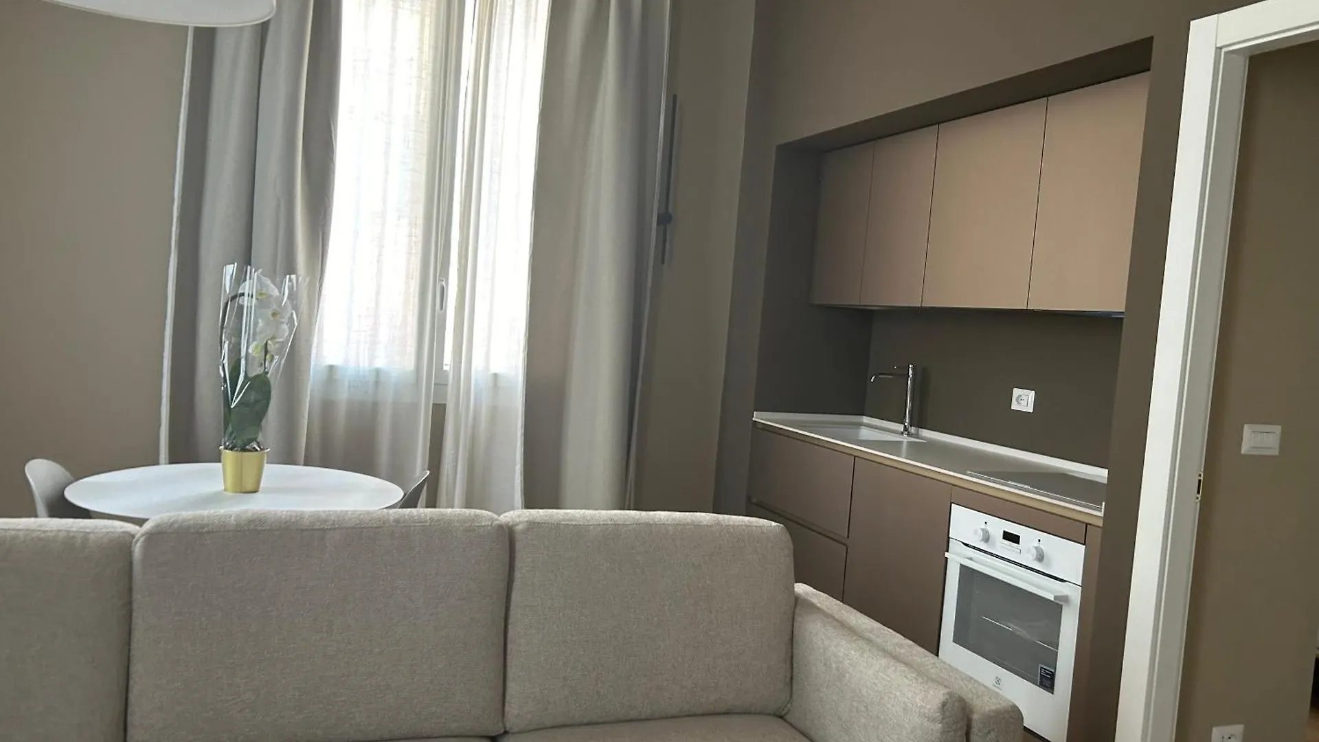 Контакты Domus Carignano Apartament